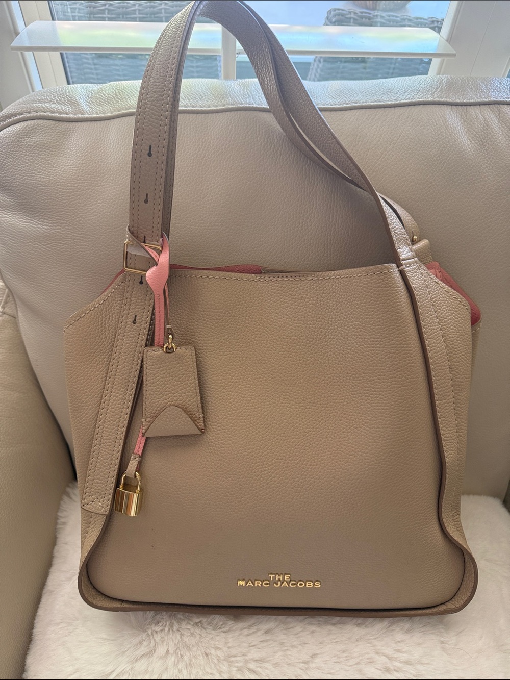Marc Jacobs Taupe Leather Shoulder Bag with Pink Trim